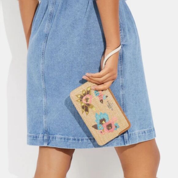 Coach Hawaiian Tropical Floral Embroidery Seagrass/Wicker Wristlet (Large) - Picture 3 of 9